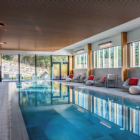 Eau Thermale L'hotel 아벤느