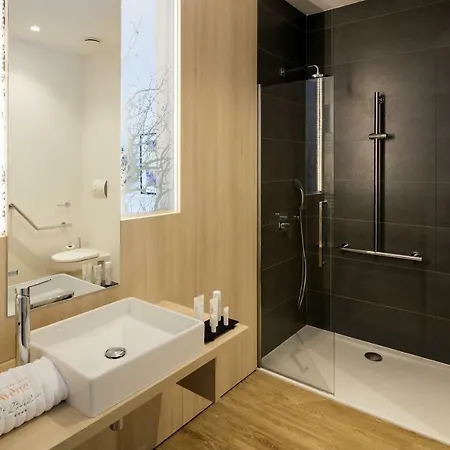 Eau Thermale L'hotel 호텔 아벤느