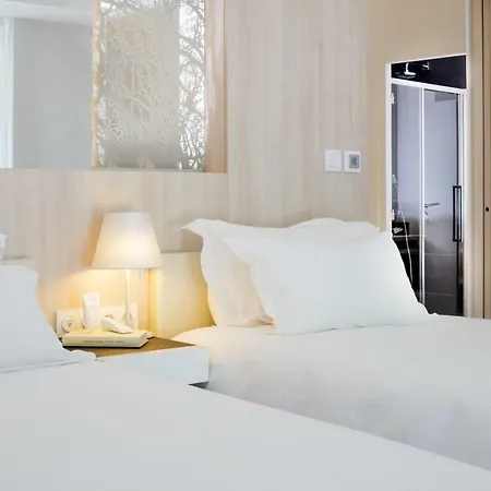 Eau Thermale L'hotel 호텔 아벤느