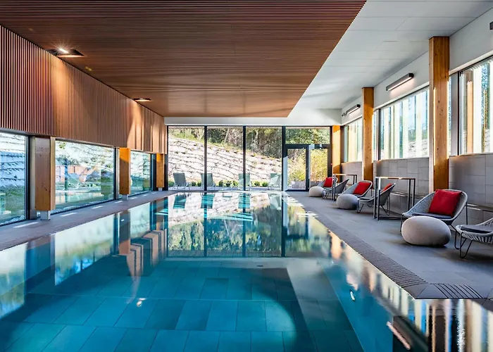 Eau Thermale L'hôtel Hotel 4*